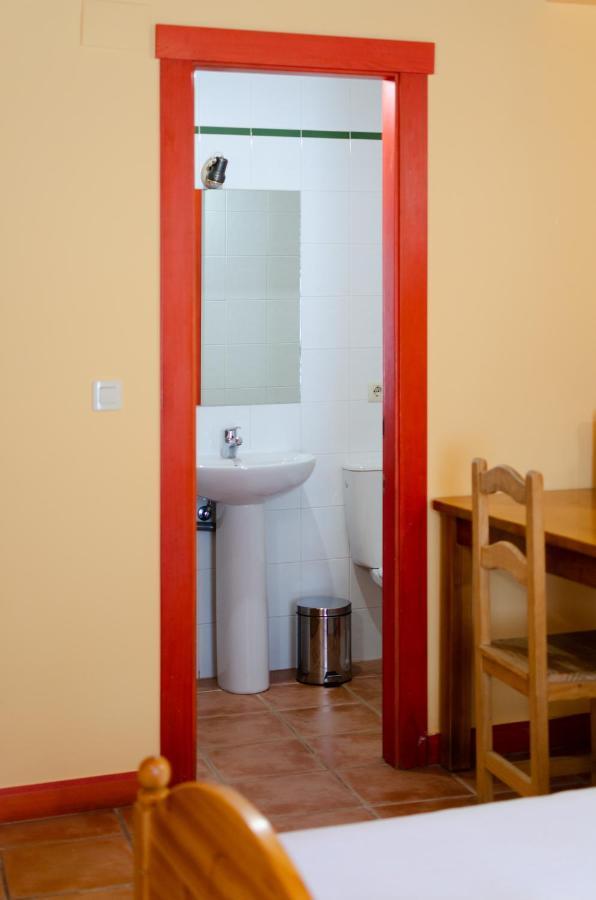 Albergue El Pajar De Ages - Exclusivo Para Peregrinos - Exclusive For Pilgrims Екстериор снимка